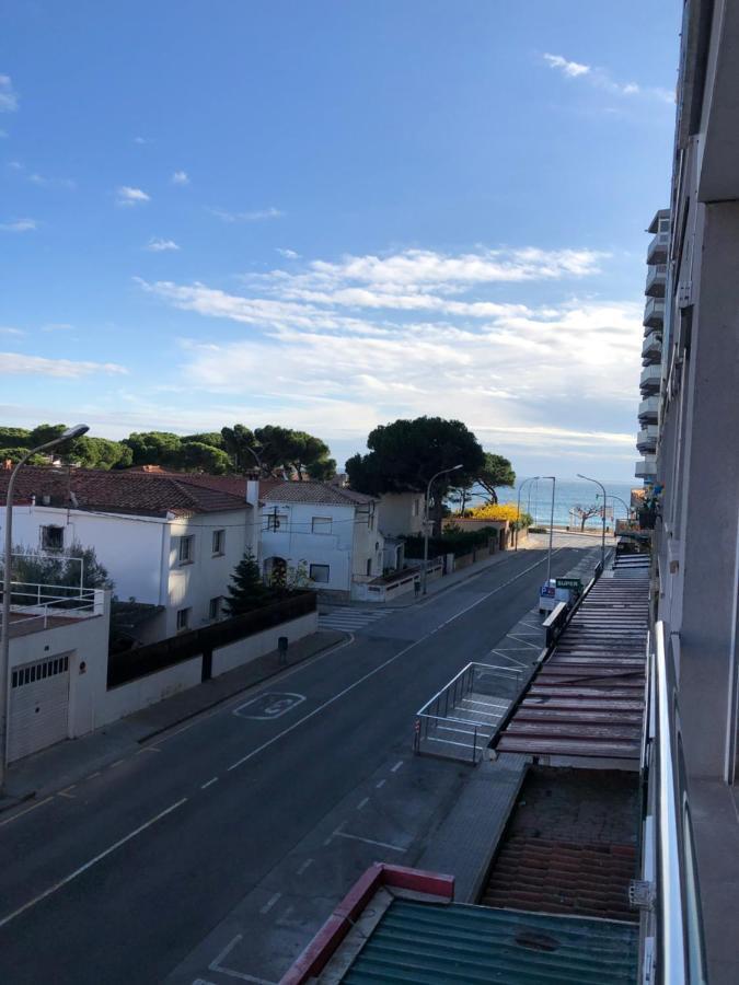 Beta'S Place - Apartamento Primera Linea De Playa Blanes Exterior photo